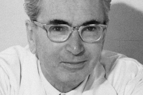 Viktor Frankl, psiquiatra austríaco: “Hay situaciones en las que el perdón se convierte en complicidad y la tolerancia en cobardía”