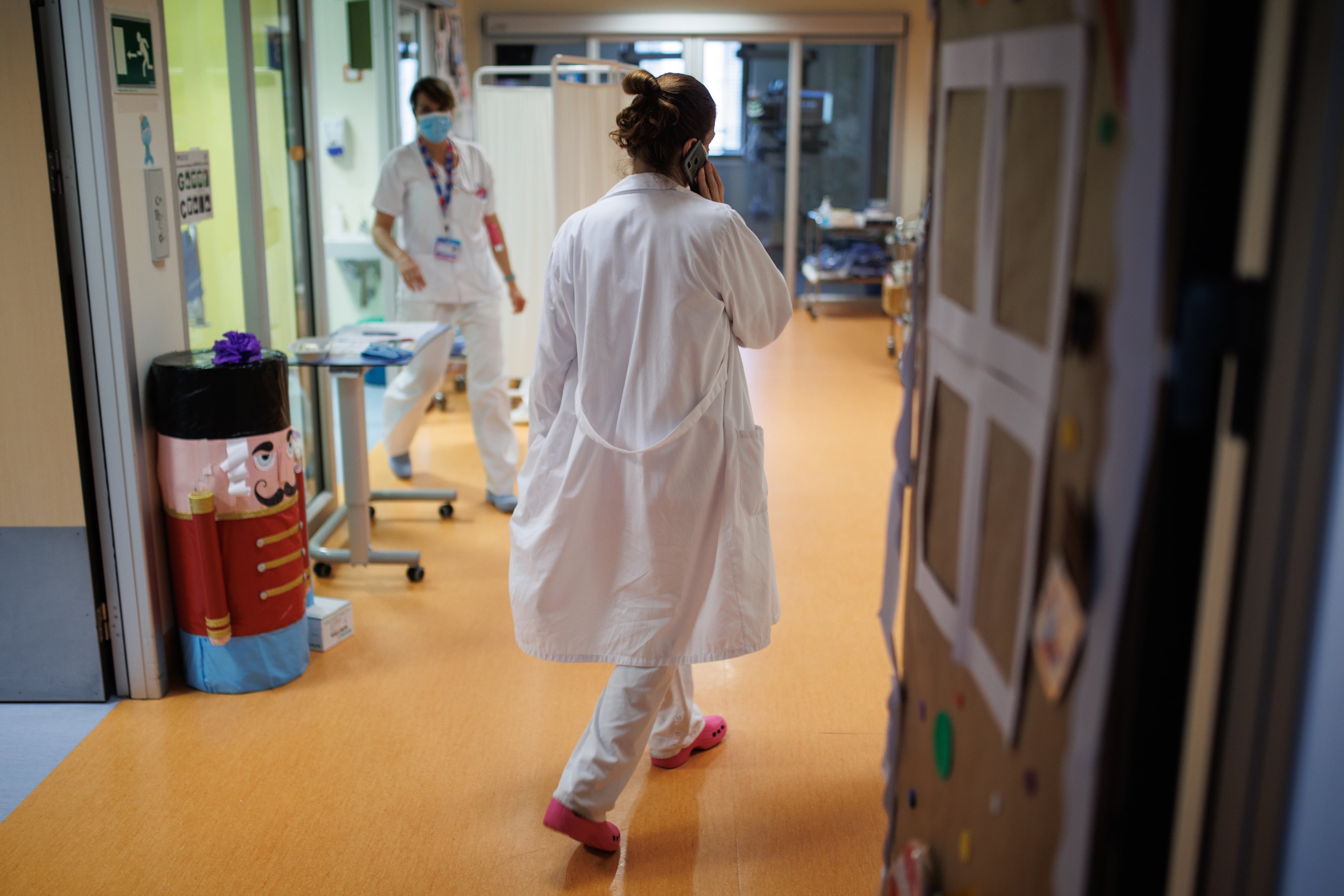 En hospitales, las notificaciones de pacientes internados por infecciones respiratorias se incrementaron durante la SE 21, según el Ministerio de Salud (Europa Press)