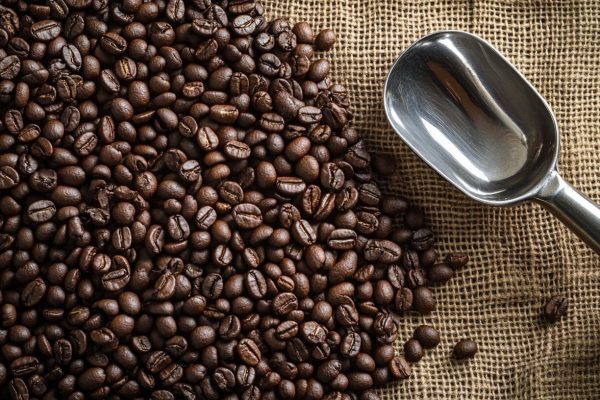 10 hábitos saludables para empezar el día con energía sin depender del café