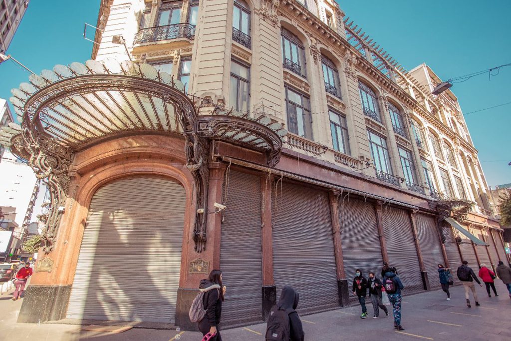 Adiós a un emblemático edificio de comercios de Rosario que cerró sus puertas luego de 130 años
