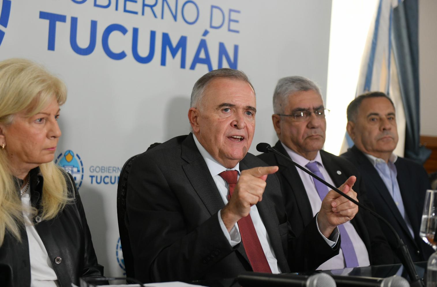 Osvaldo Jaldo, gobernador de Tucumán