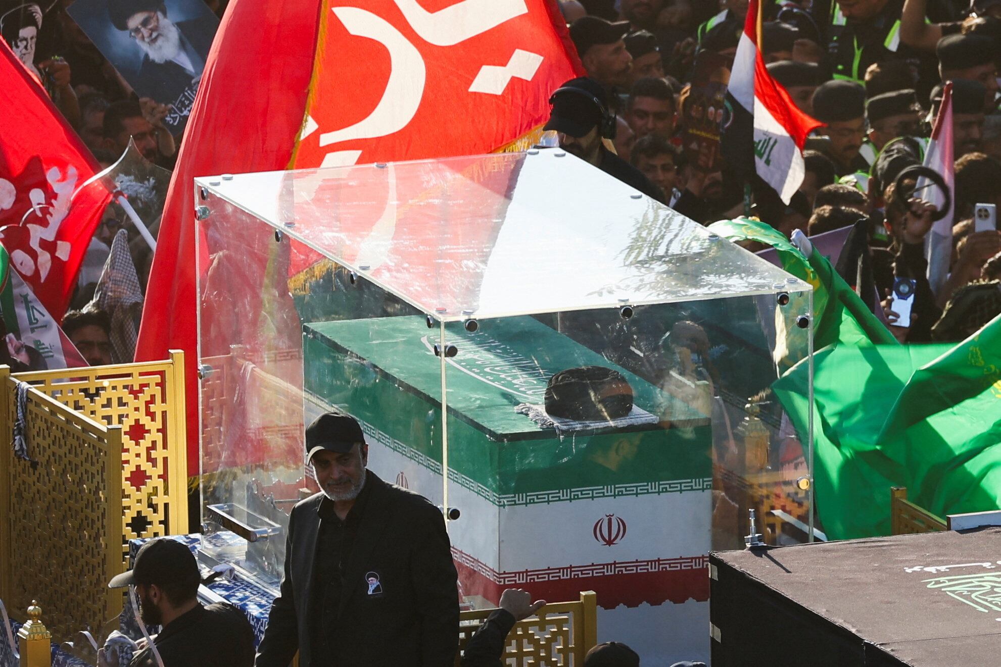 Comienzan en Irak las procesiones fúnebres de Ali Khamenei en medio de una nueva escalada entre Estados Unidos e Irán (REUTERS)