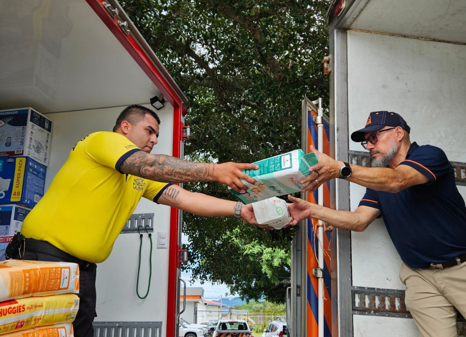Costa Rica envía segundo cargamento de insumos para niños y adultos mayores afectados por terremotos en Venezuela