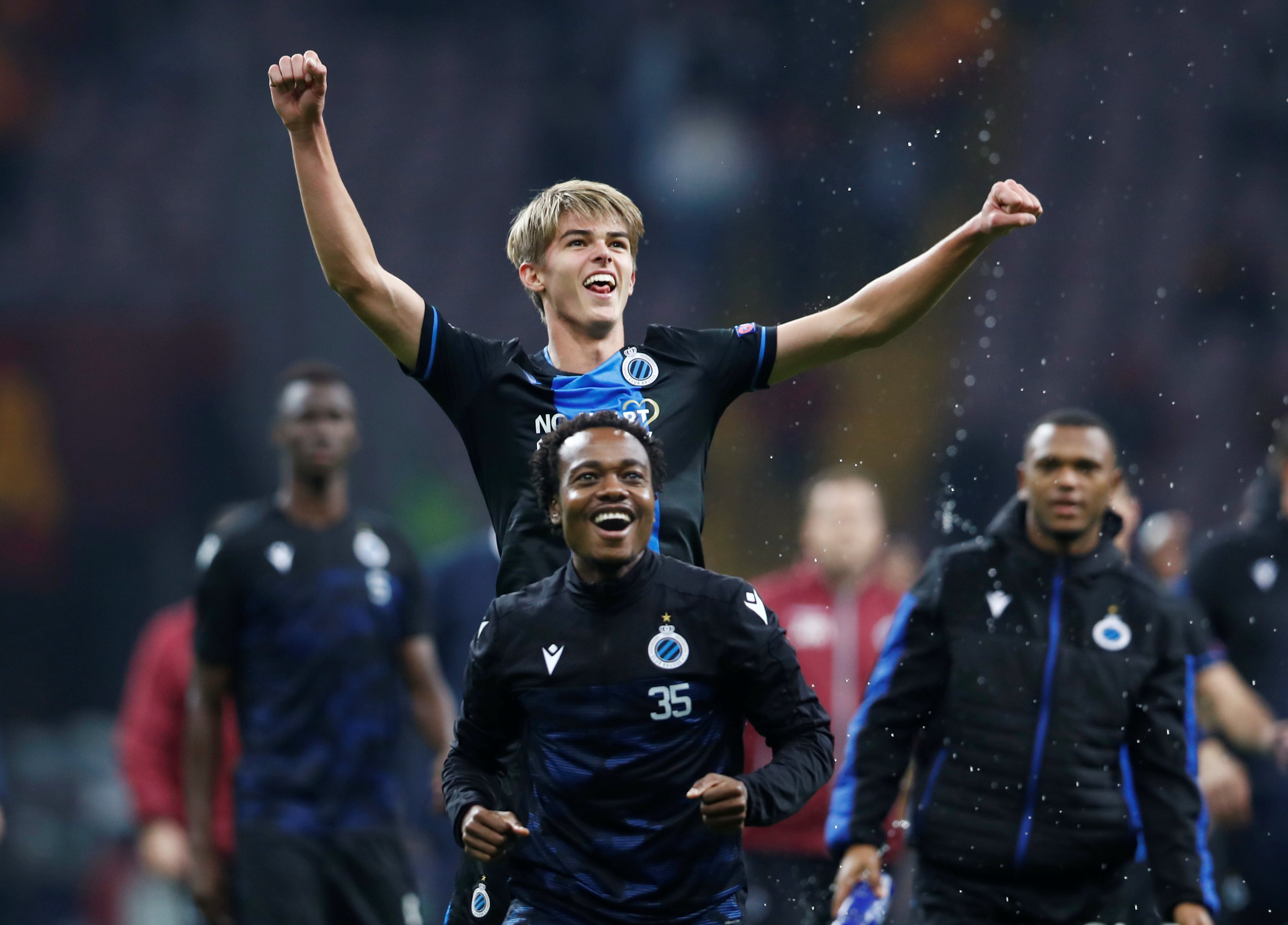 De Ketelaere ingresó en la academia del Club Brugge a los siete años, trabajó como recogepelotas del primer equipo y debutó como profesional a los 18 ante el Francs Borains en la Copa de Bélgica (REUTERS/Murad Sezer)