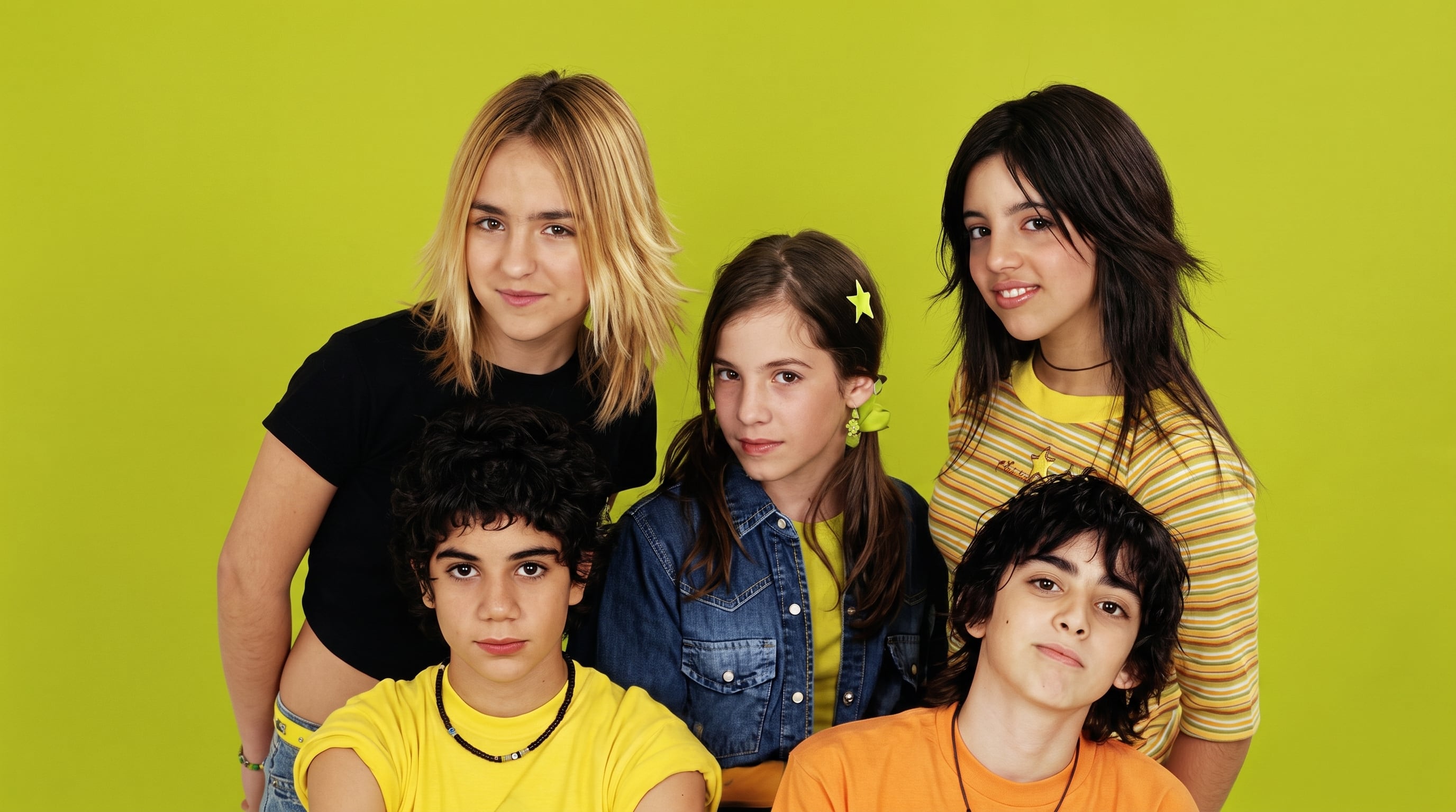 Athenas, con su pelo rubio, cuando integraba el grupo juvenil KtrasK
