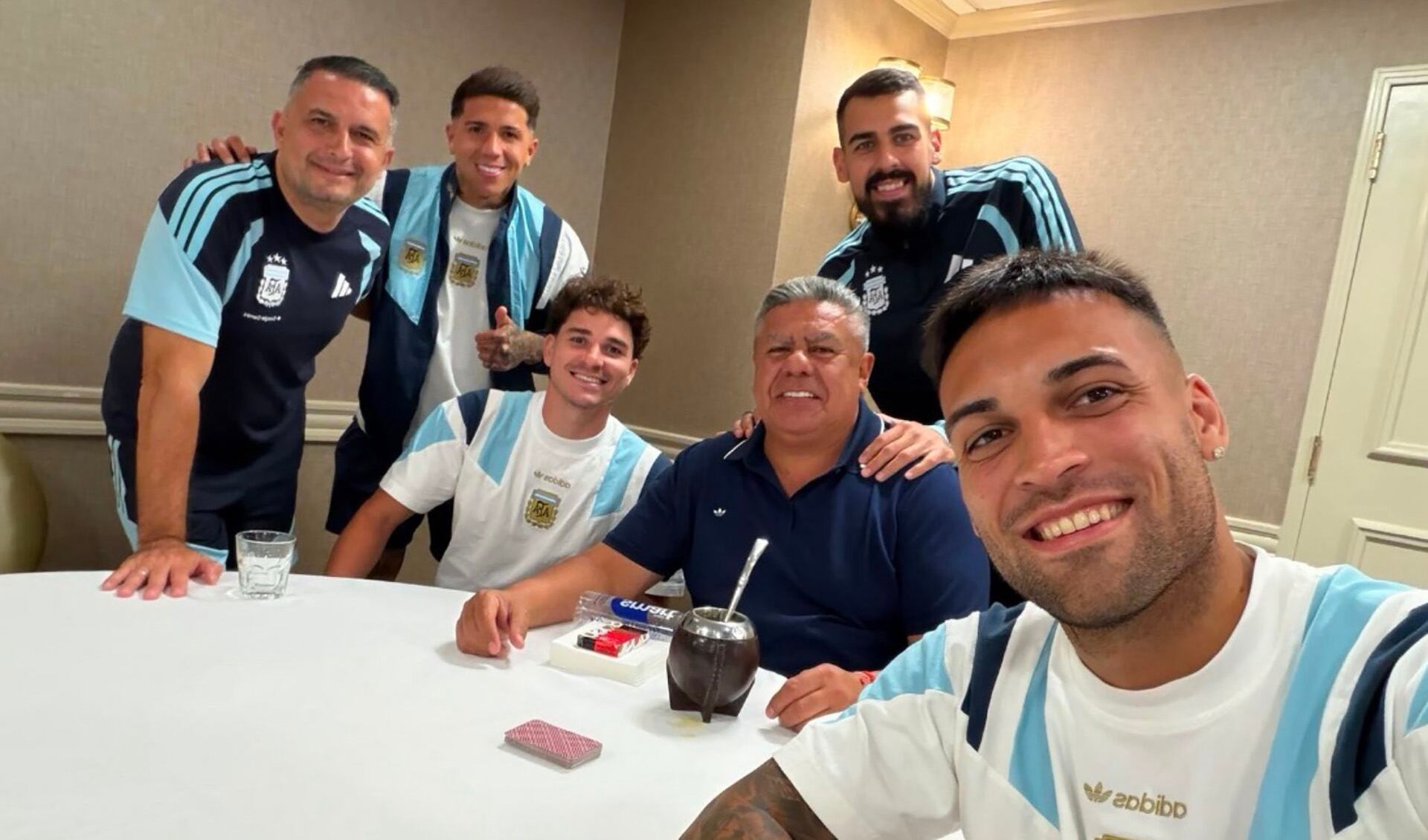 El presidente de la Asociación del Fútbol Argentino compartió imágenes de la estadía en Kansas City