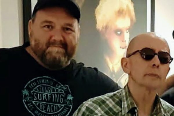 El guardaespaldas del Indio Solari cuenta la intimidad de las misas ricoteras: un camarín solitario y “las miserias del artista”