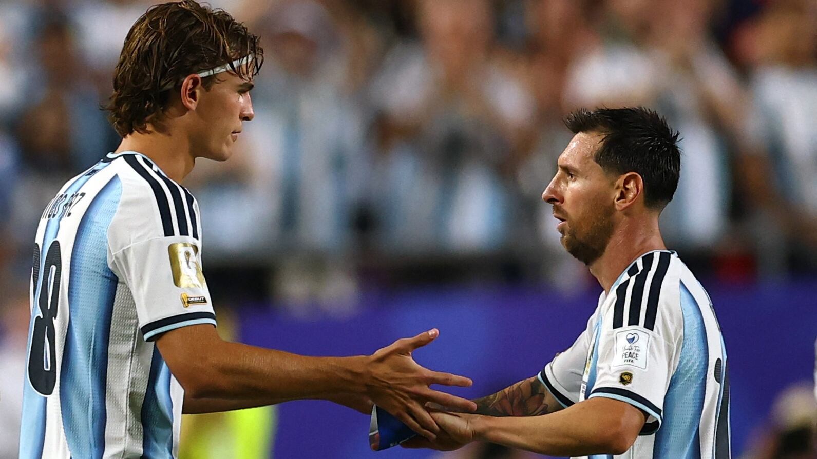 Nico Paz reemplaza a Lionel Messi en un encuentro entre Argentina y Argelia por el Mundial 2026 (REUTERS/Claudia Greco)