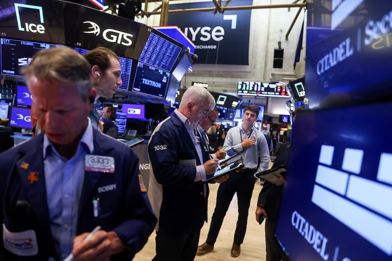 La presión también alcanzó a Wall Street (Bloomberg)