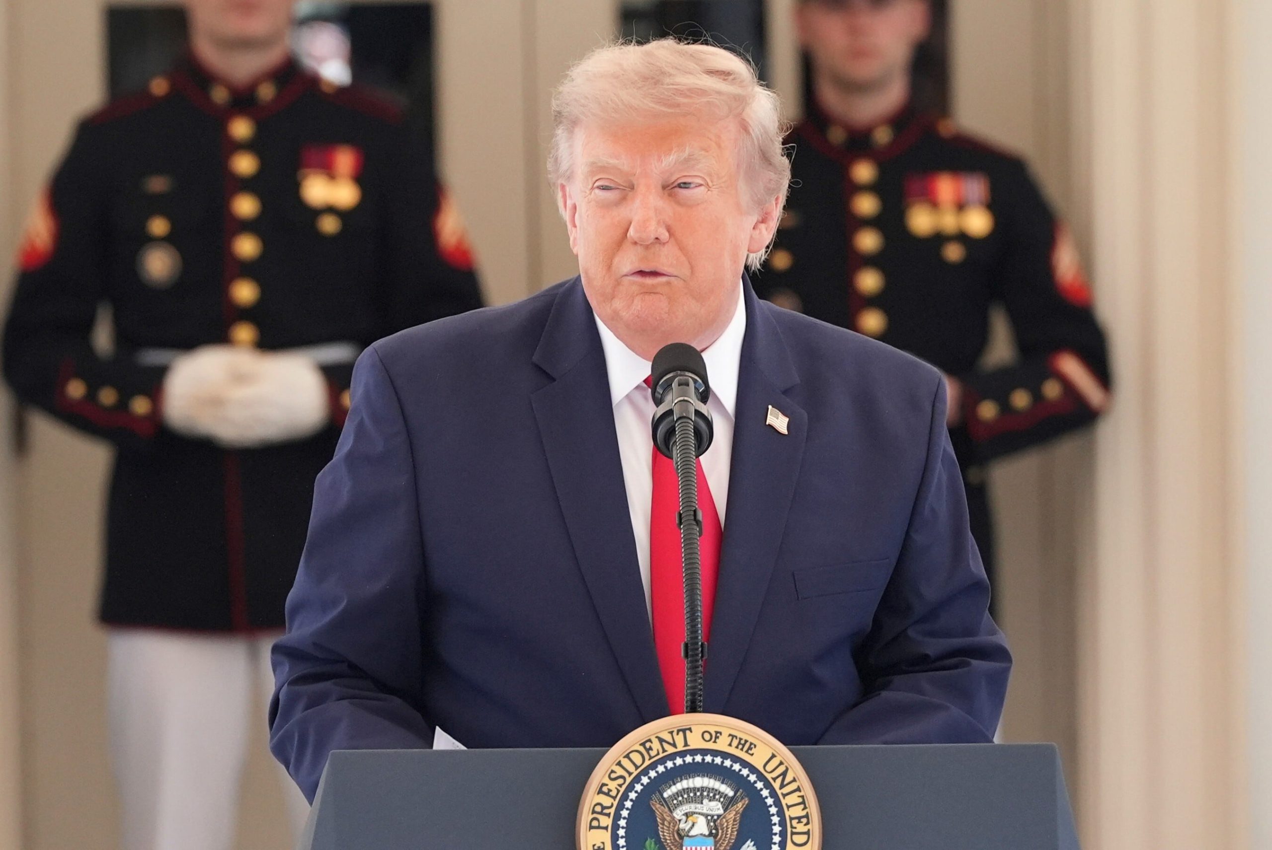 Estados Unidos lanzó una nueva ronda de ataques contra Irán para degradar su capacidad militar en estrecho de Ormuz