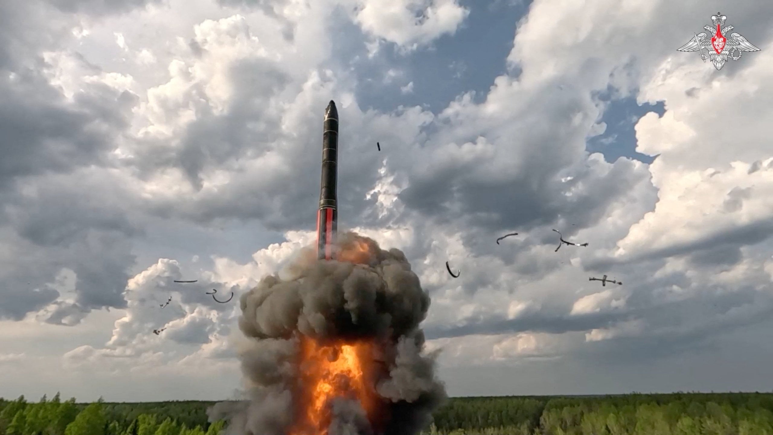 Prueba de lanzamiento del misil balístico intercontinental ruso Yars, en el polígono de Kapustin Yar, región de Astracán, Rusia, el 21 de mayo (Ministerio de Defensa de Rusia/Reuters)