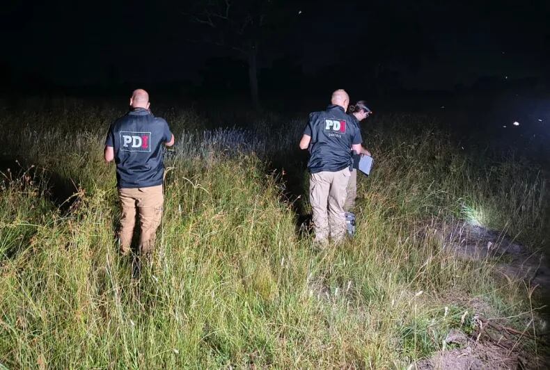 Imprudencia, choque y milagro: un camión embistió a un auto estacionado y una beba de un año salió despedida hacia el asfalto