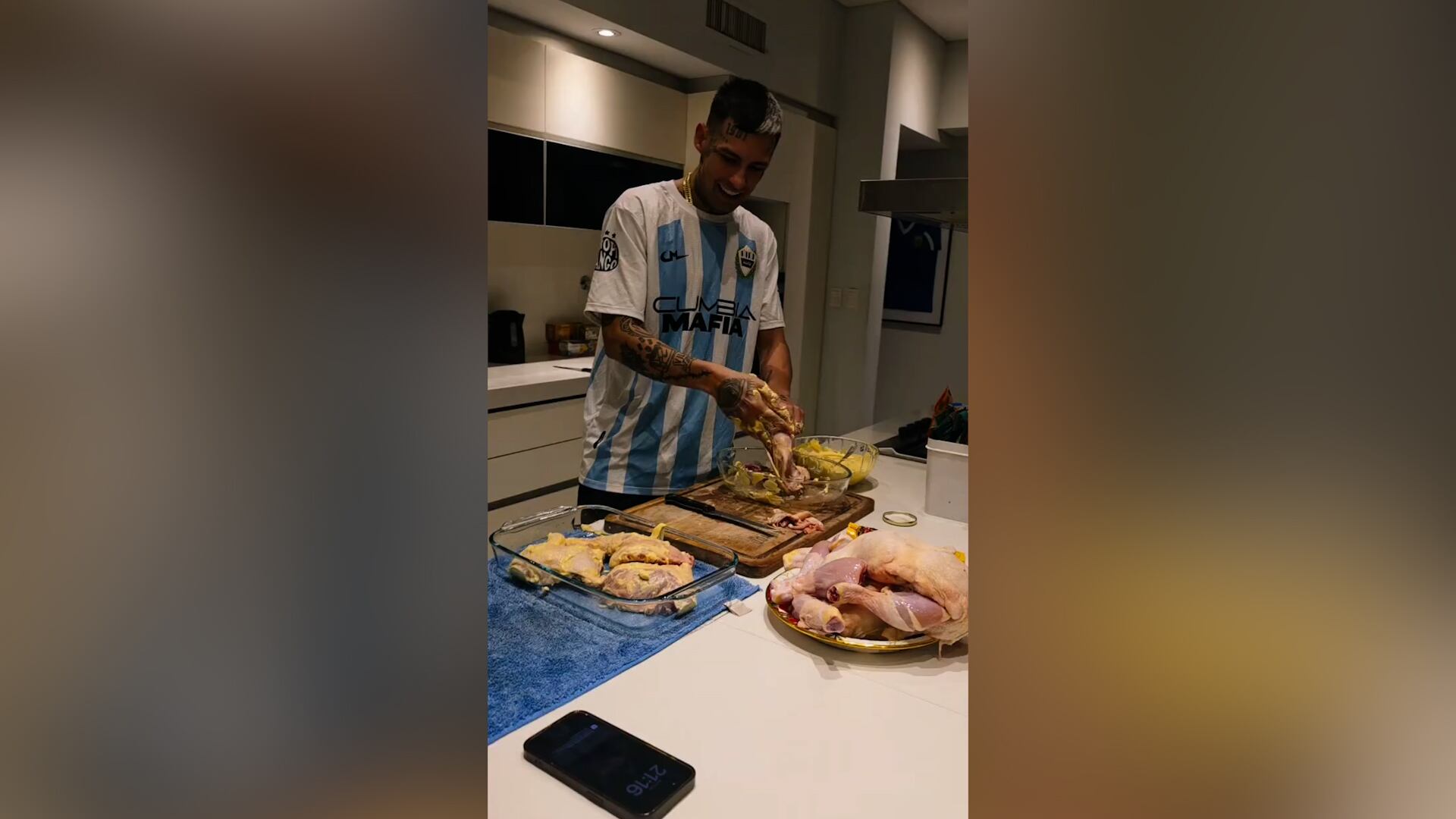 L-Gante mostró su nueva pasión en la cocina: “Debe ser porque terminaré en Masterchef”