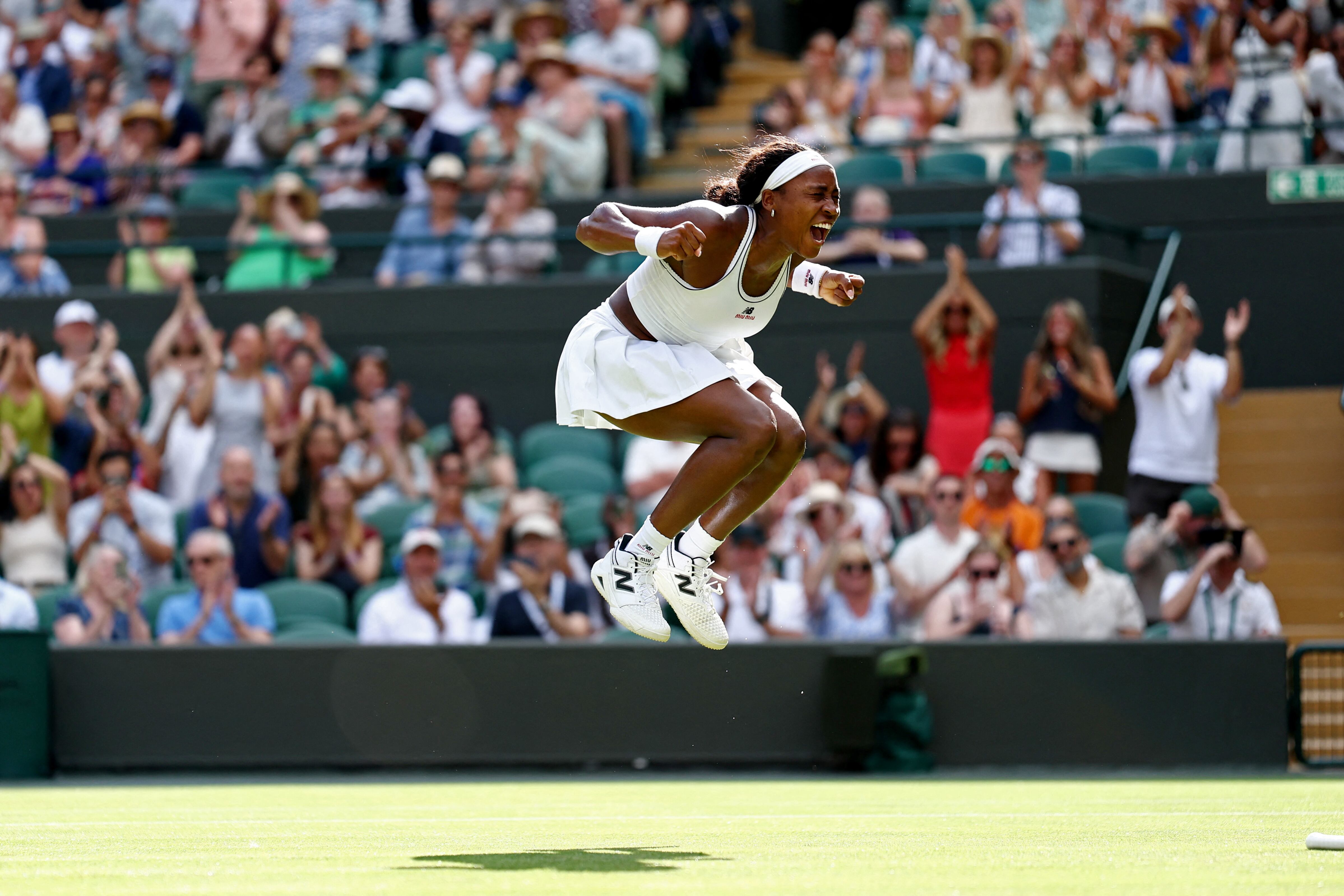El desaforado grito de Coco Gauff tras revertir el partido ante la argentina Solana Sierra (Foto: Reuters/Toby Melville)