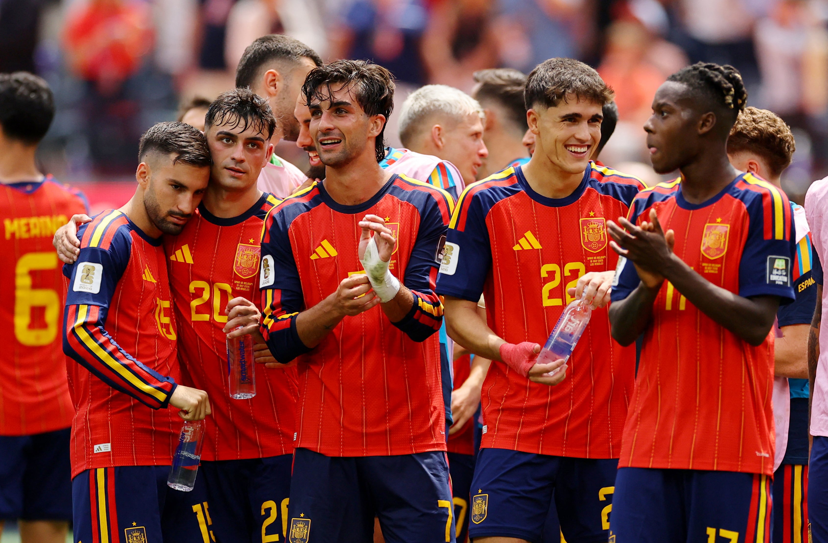Los españoles festejan el triunfo agónico ante Bélgica (REUTERS/Daniel Cole)