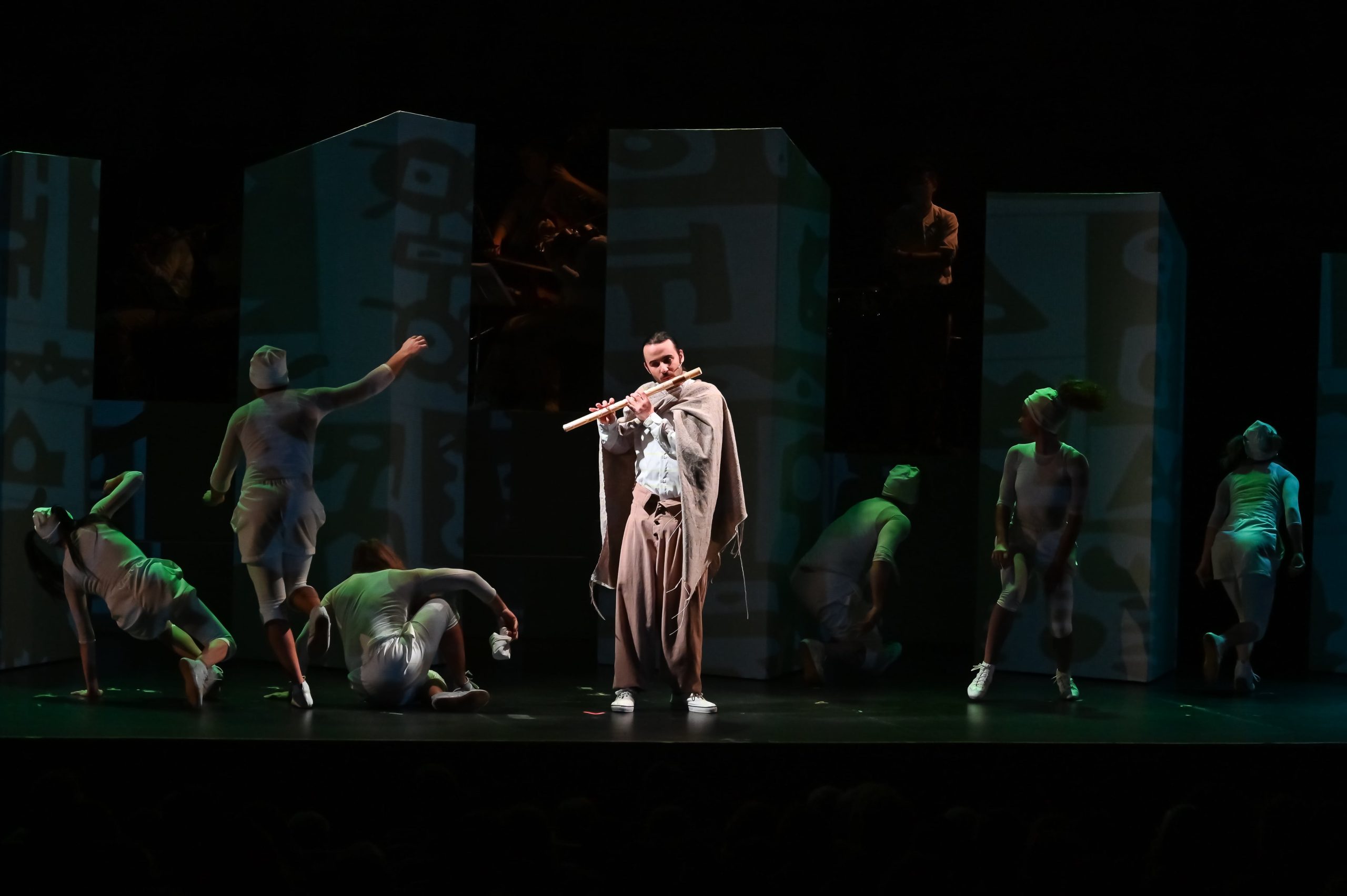 La flauta mágica, el espectáculo que acerca la magia de Mozart a los niños entre música, circo y acrobacia
