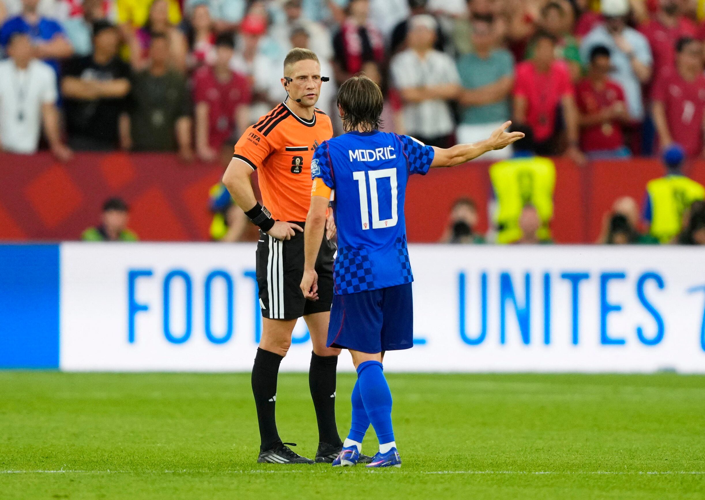 Luka Modric se quejó por la actuación del VAR (Reuters/Kevin Sousa)