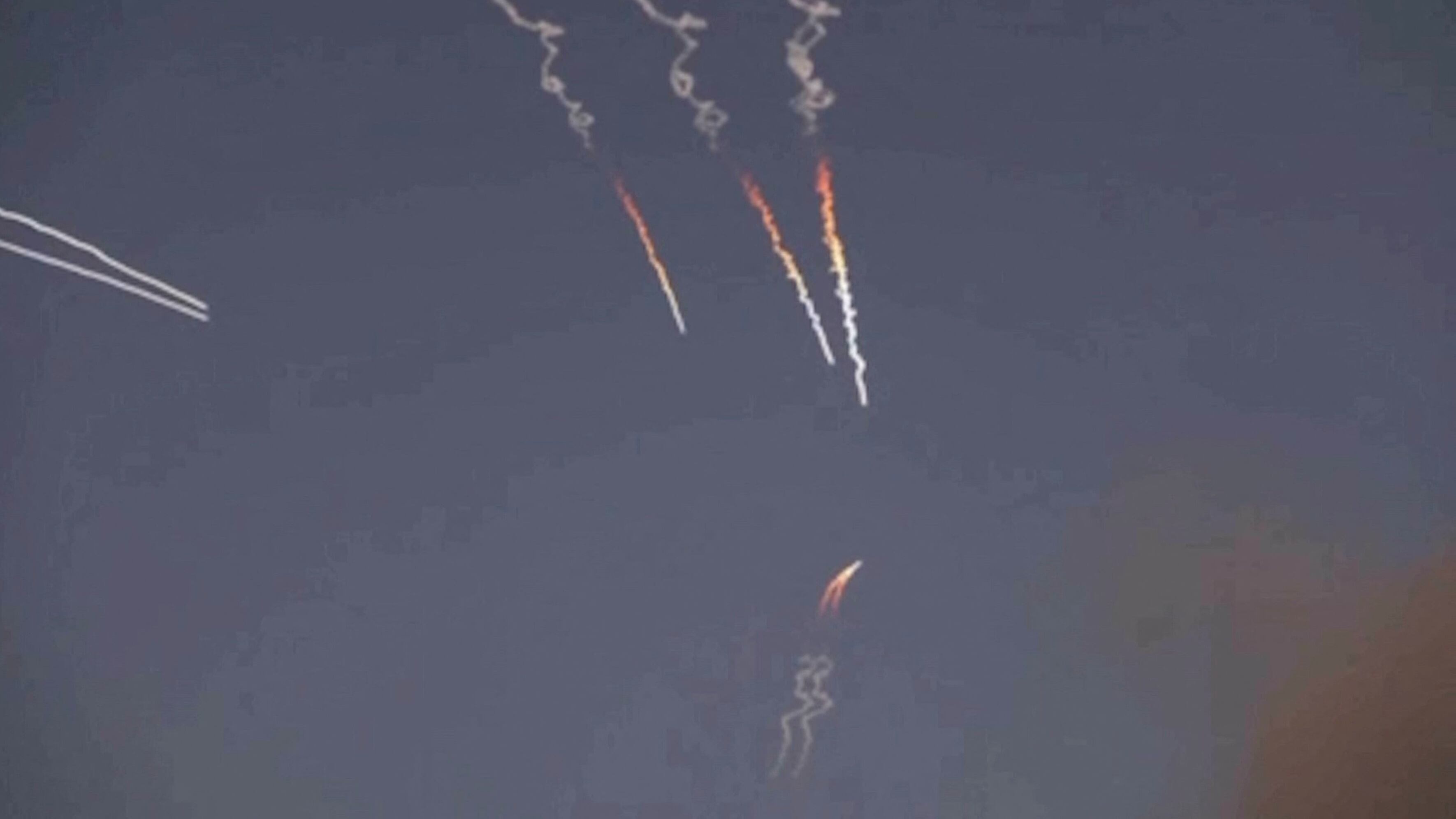 Según el comunicado, entre los objetivos figuraban Bandar Salman, el Quinto Distrito Naval en Baréin y la base aérea Ali Al Salem en Kuwait (REUTERS)