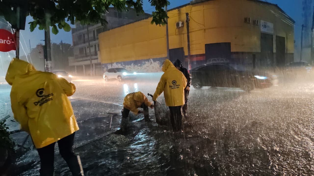 Las tormentas intensas golpean el Área Metropolitana de San Salvador y varias regiones del país