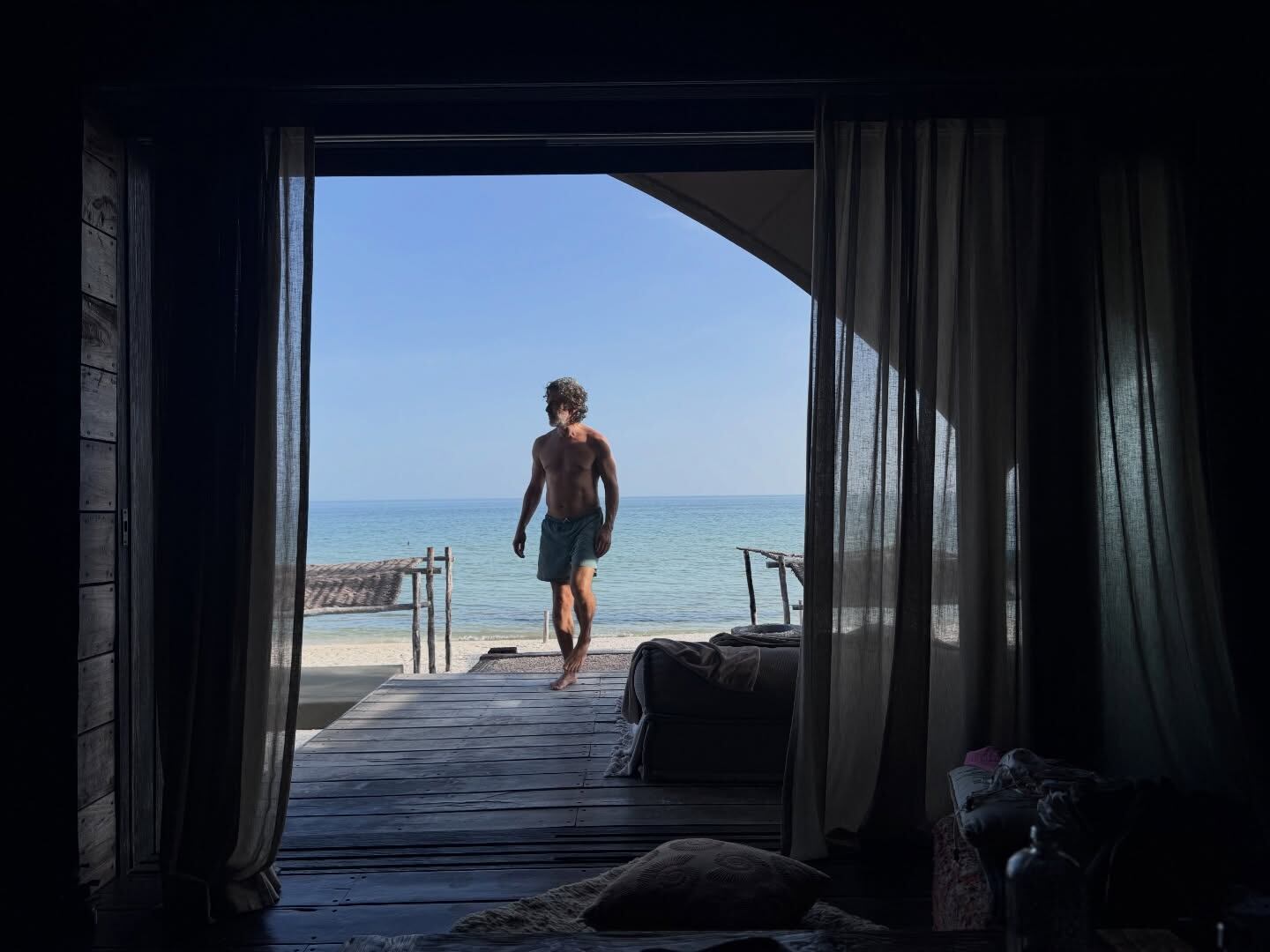 La cabaña con vista directa al mar, el escenario elegido por el actor para sus días de descanso