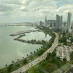 Municipio de Panamá comenzará a inmovilizar vehículos que obstruyan aceras, rampas y áreas verdes