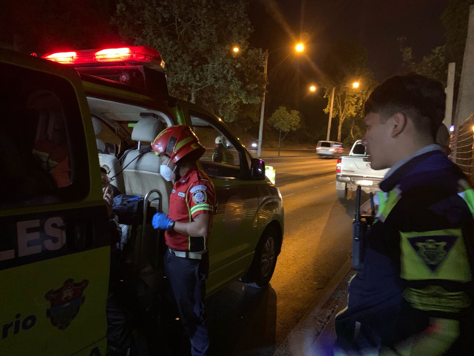 Guatemala registró una nueva ola de violencia con tres personas fallecidas y un herido en ataques armados ocurridos en Villa Nueva, zona 18 y zona 7. (Foto cortesía Cuerpo de Bomberos Municipales)