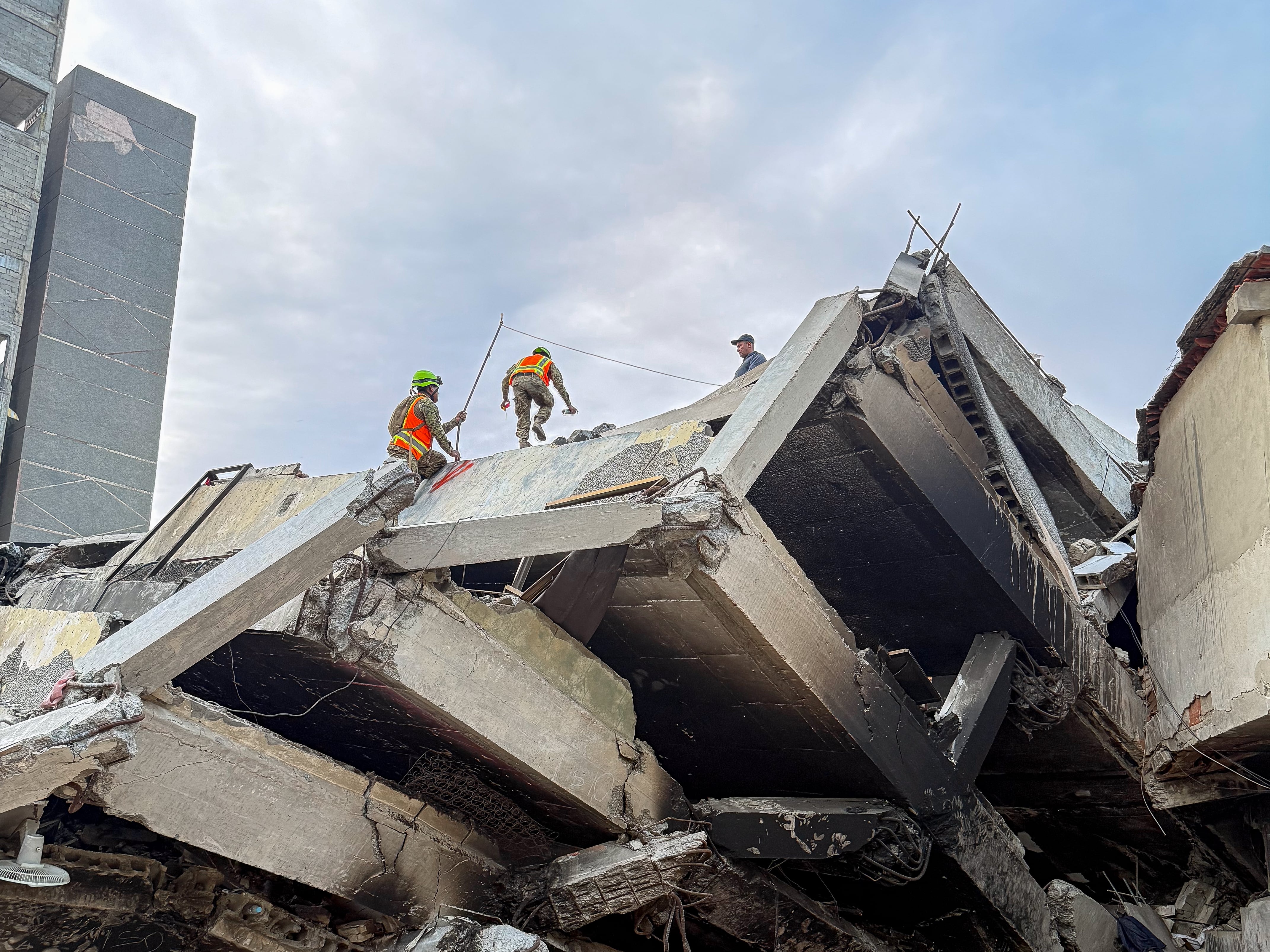 Baltazar Solano informó que El Salvador desplegó en Venezuela a trescientos especialistas, el mayor contingente salvadoreño enviado al exterior para una emergencia. (Foto: Secretaría de Prensa de la Presidencia)