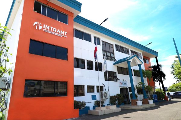 República Dominicana: Instituto de Transporte Terrestre abre nueva oficina de licencias, con capacidad para emitir 200 al día
