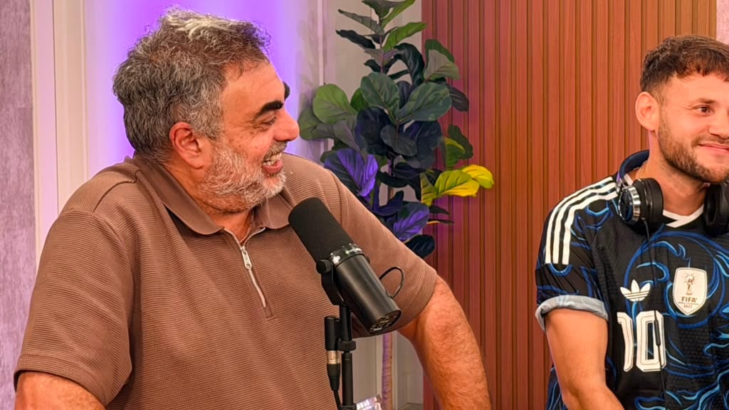 Moldavsky sostuvo que los hombres crecen con pocas palabras y vinculó esa idea con la infancia masculina y el fútbol