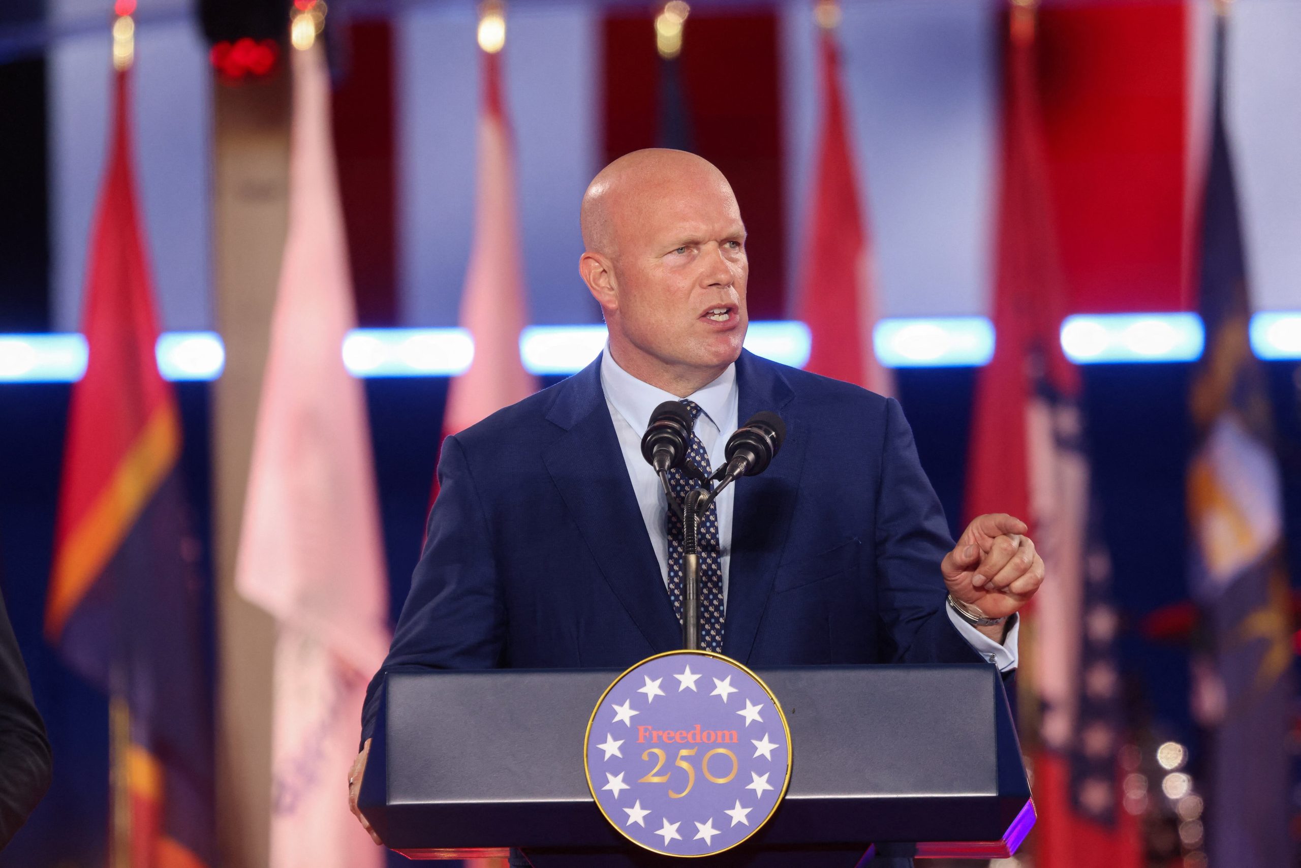 Trump calificó de “ridícula” la relación de Estados Unidos con la OTAN y volvió exigir que Europa aumente el gasto militar