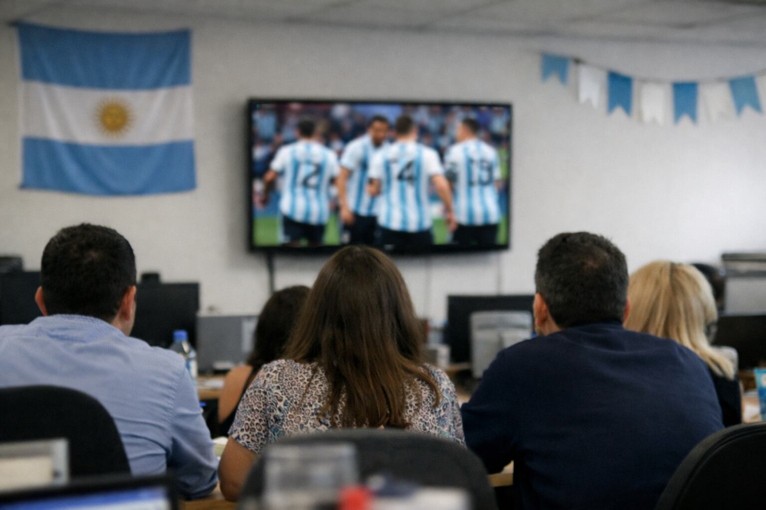 Una encuesta reveló que el Mundial mejora el clima laboral para casi la mitad de los trabajadores argentinos