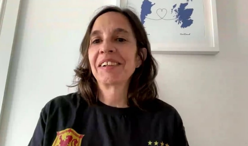 Vive en Escocia, está casada con un inglés y contó cómo se preparan para el partido entre Argentina e Inglaterra