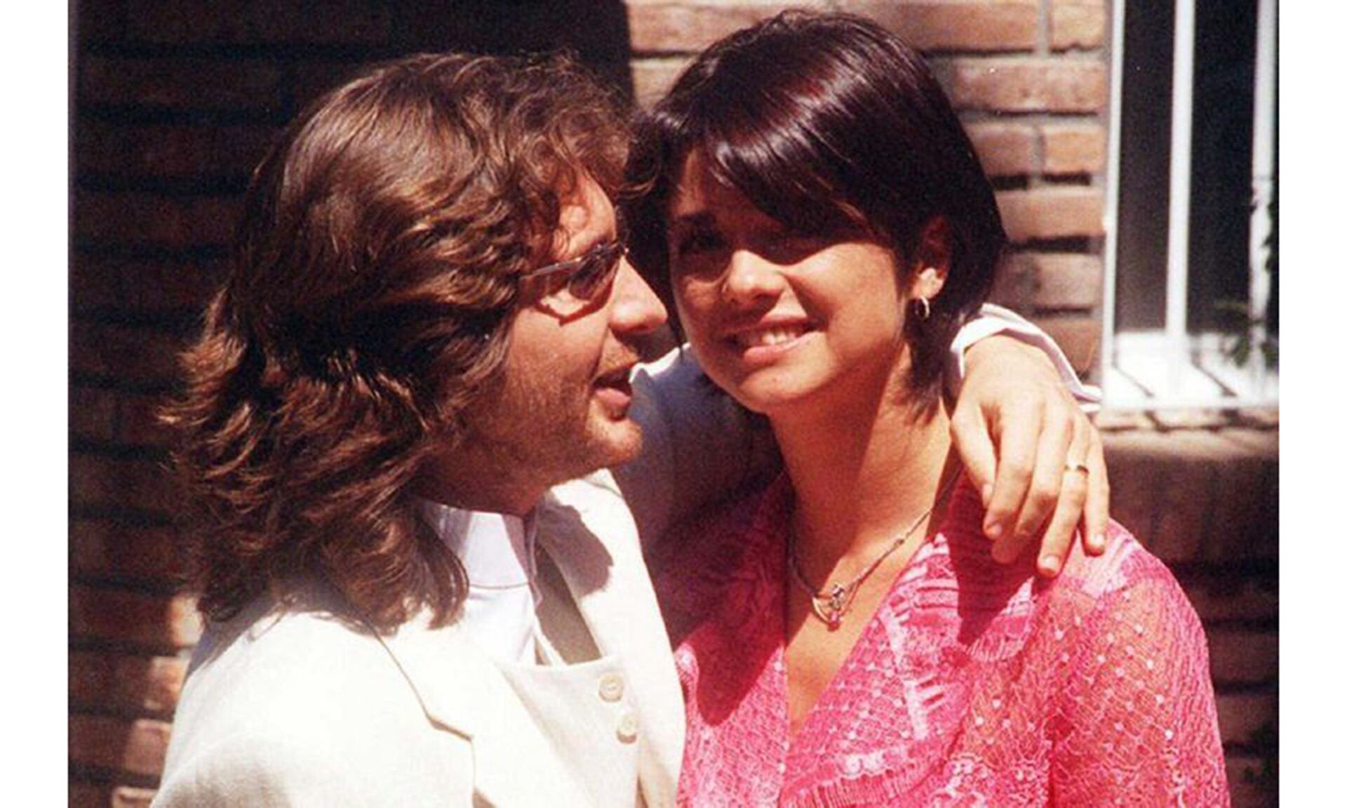 Araceli González y Adrián Suar en 1997, el año en que se casaron (Archivo)