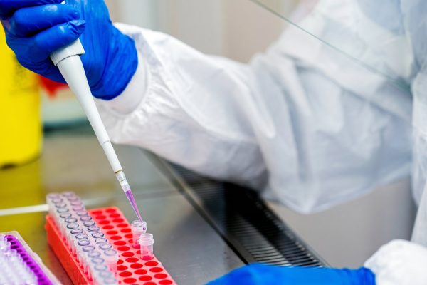 Ante la crisis de medicinas, Cuba anuncia nuevo tratamiento contra el cáncer de piel