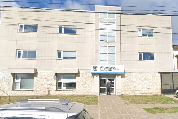 Bariloche: denunció al ex suegro por abusar de sus hijas y ahora lucha para que no las obliguen a estar cerca de él