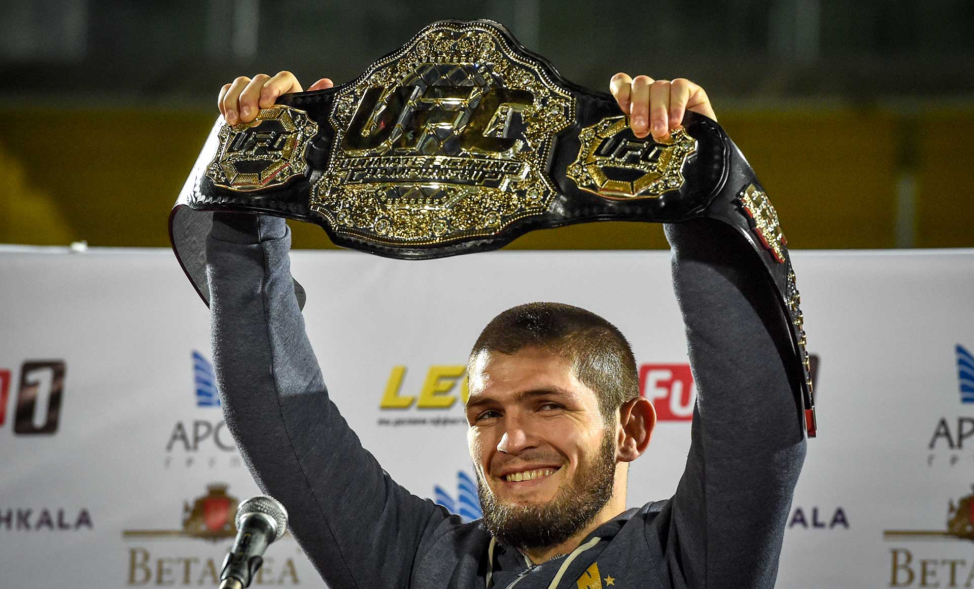 Khabib atribuyó los campeones de Daguestán a gimnasios sin comodidades, entrenadores de varias generaciones y una cultura de lucha arraigada en el Cáucaso (AFP)