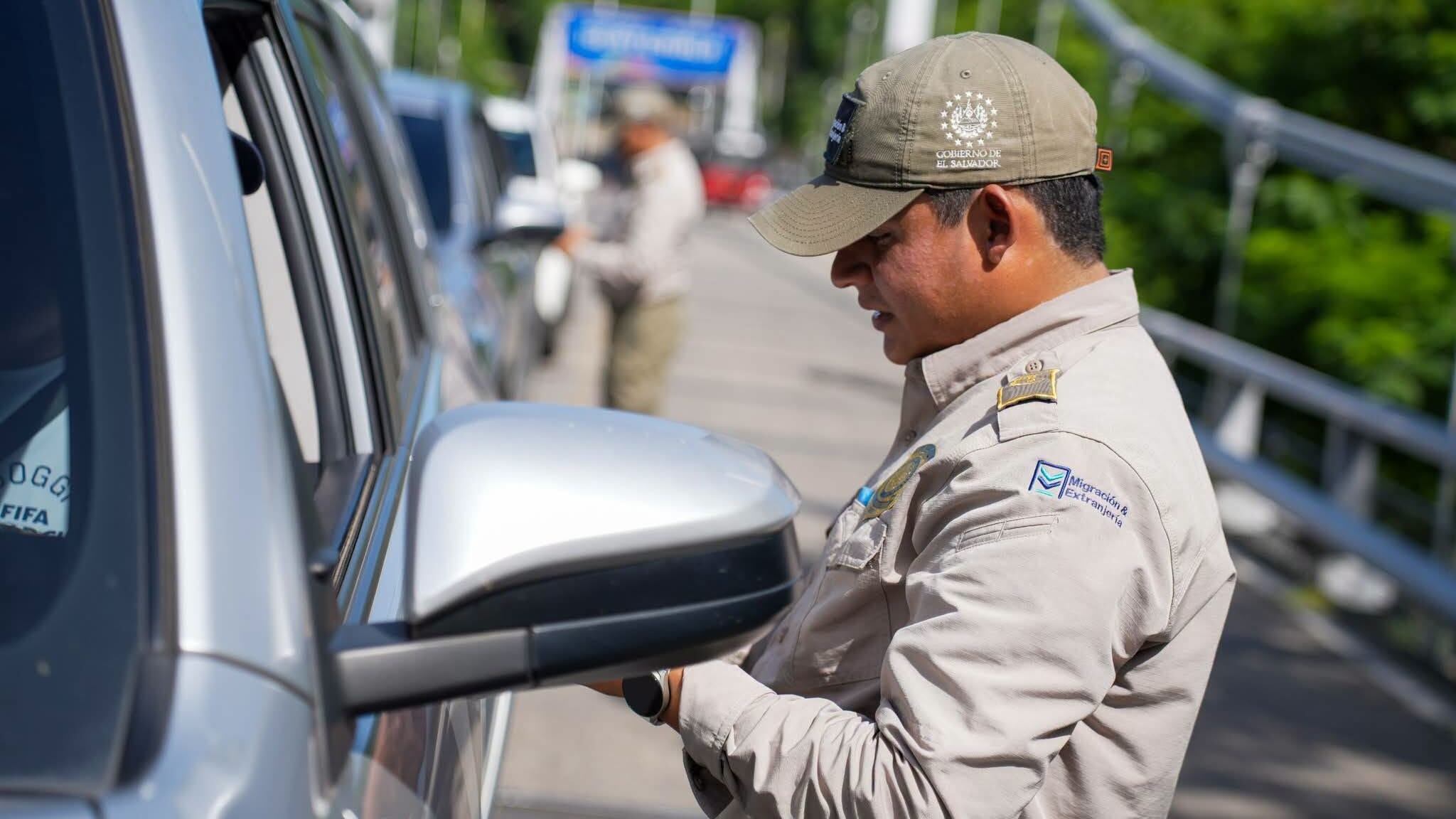 El Salvador recibe de la ONU equipo para detectar documentos fraudulentos en controles fronterizos