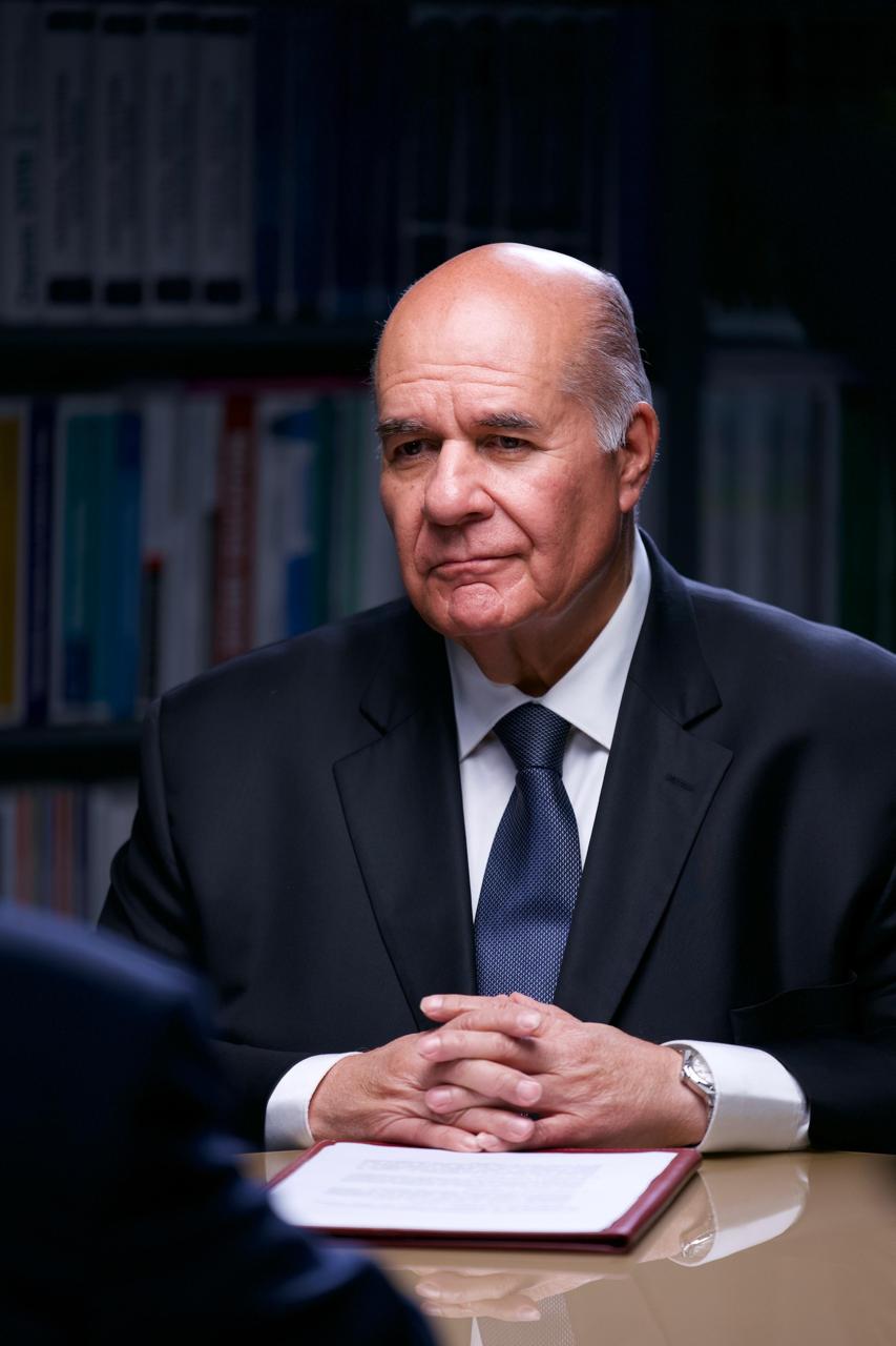 Exembajador Julio Ligorria advirtió que el Estado no puede dejar a los periodistas como primera línea frente al narcotráfico (Redes Sociales)