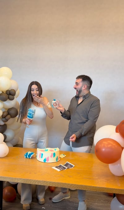 Estefi Berardi y Félix Orsatti revelaron el género de su bebé en una íntima celebración con amigos