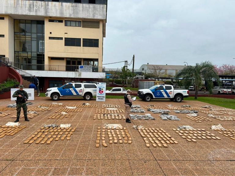 Hallaron un cargamento de marihuana valuado en más de $3.300 millones en la frontera entre Argentina y Paraguay