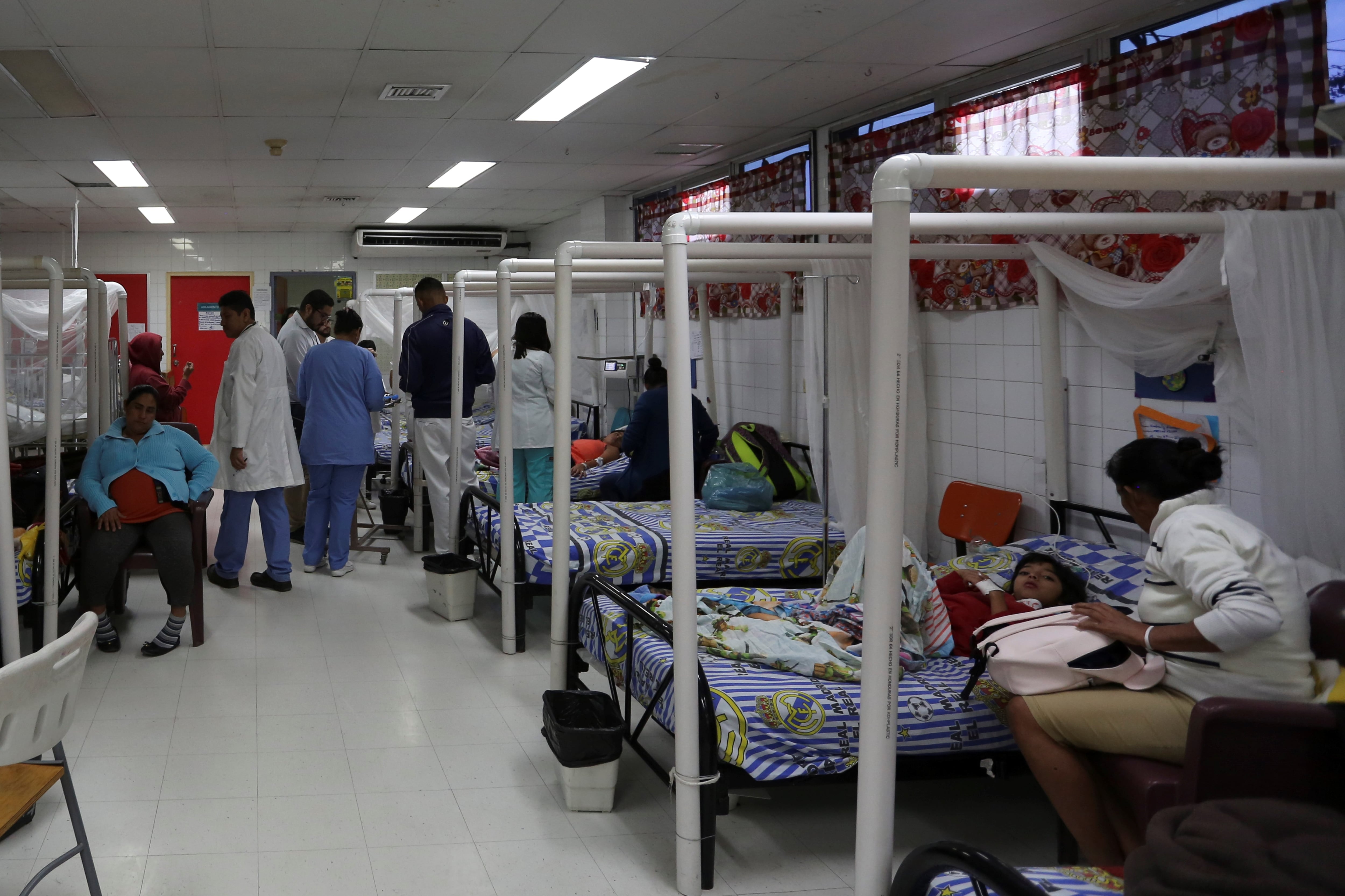 La Secretaría de Salud reporta 7.151 casos de dengue y cuatro muertes en 2026. EFE/ Gustavo Amador