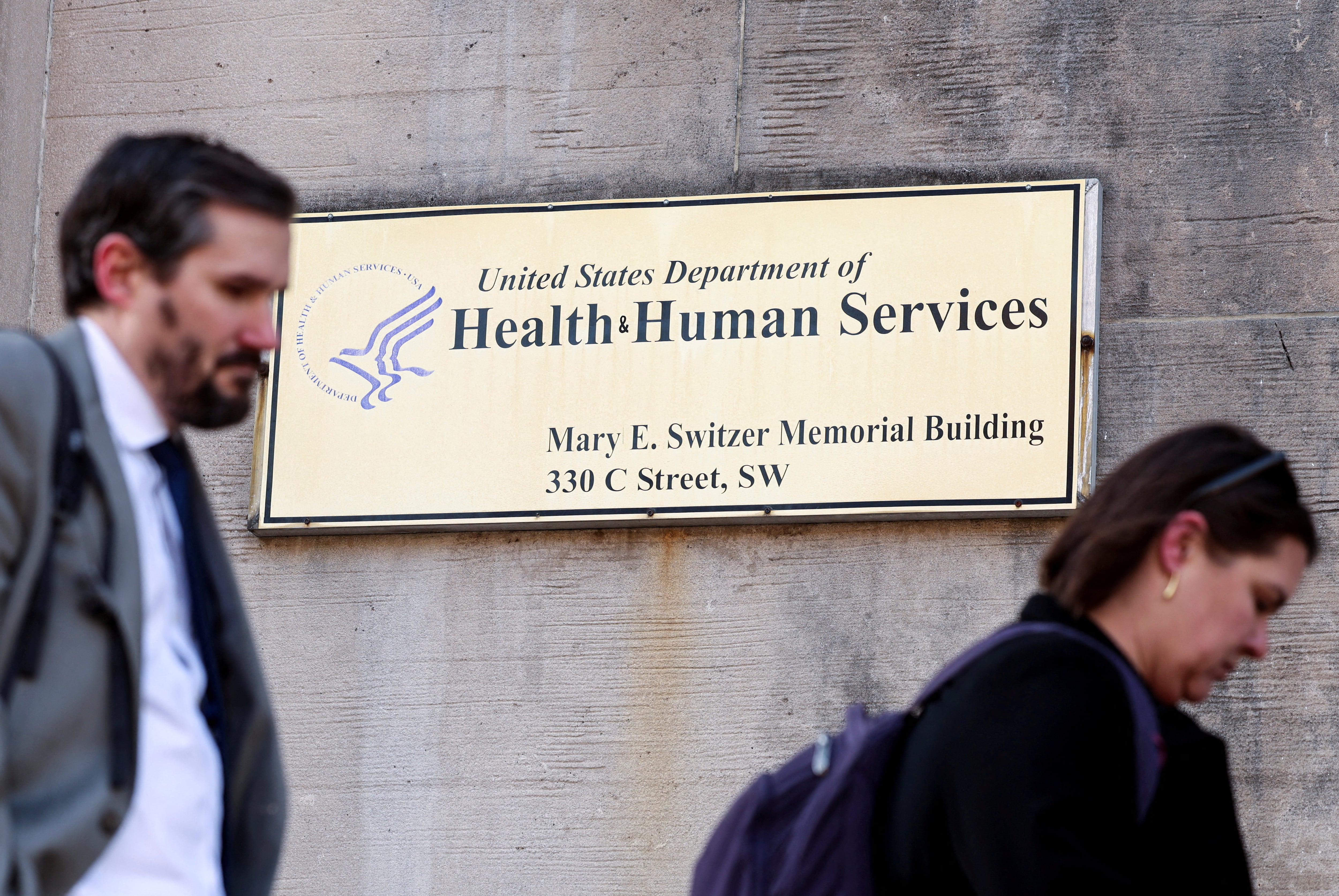 Desde el HHS señalaron que la FDA busca reforzar su presencia en el exterior pese a las limitaciones operativas (REUTERS/Kevin Lamarque/File Photo)