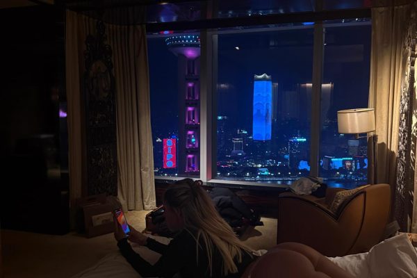 La polémica foto que eligió Wanda Nara para celebrar la recuperación de su cuenta en Instagram: “Hay sorpresa”