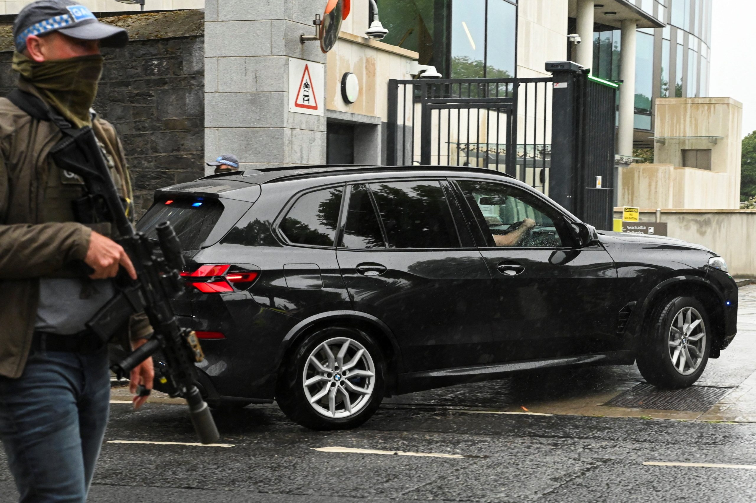 La Policía de Irlanda detuvo al presunto líder de la organización criminal Kinahan tras ser deportado por Emiratos Árabes Unidos