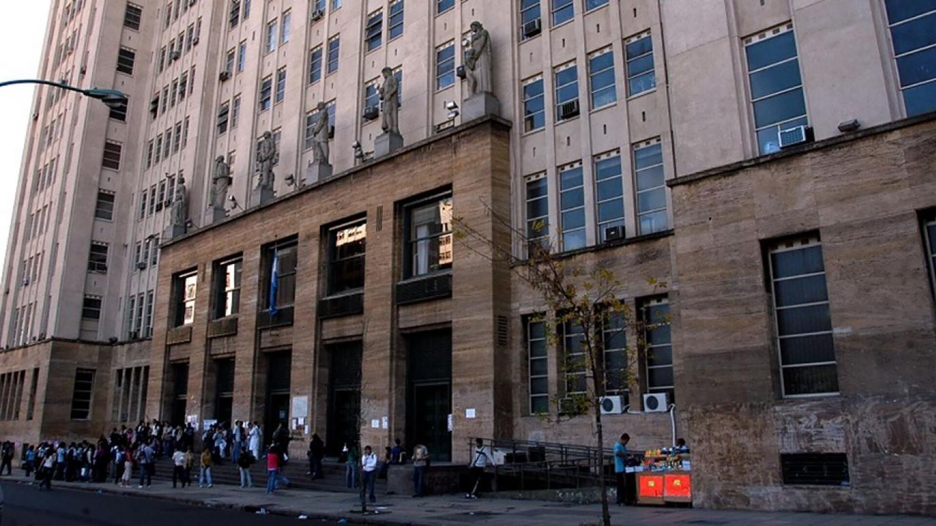El Consejo Directivo tomó la decisión en una sesión extraordinaria y el nuevo esquema institucional regirá desde marzo del año próximo.