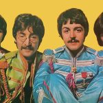Los Beatles y el primer show de rock en un estadio: karatekas para frenar a las fans y gestos para entenderse entre los gritos