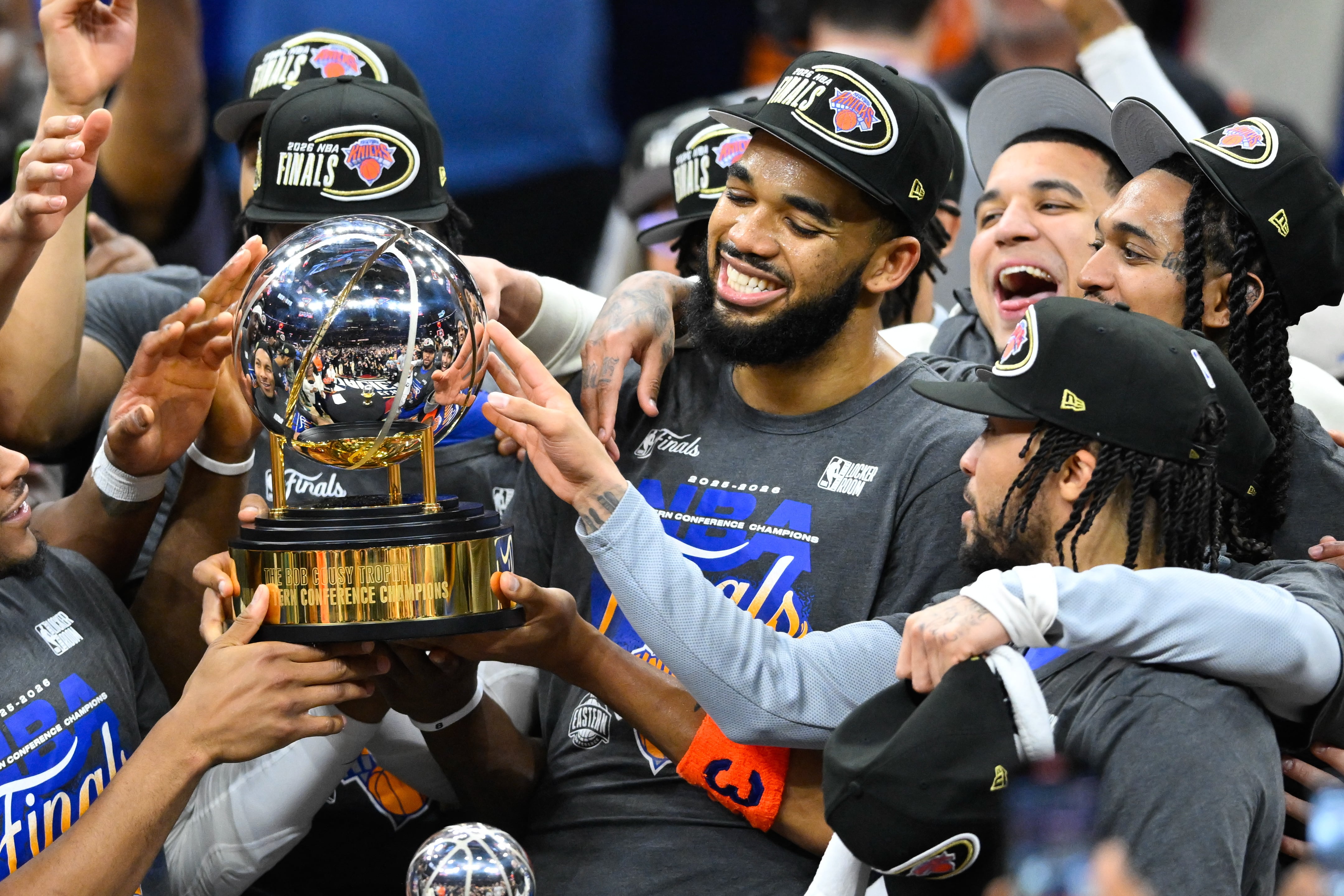 Karl-Anthony Towns cobrará USD 57 millones en la próxima temporada y tiene una opción de jugador de USD 61 millones antes del fin de su contrato (Mandatory Credit: David Richard-Imagn Images)