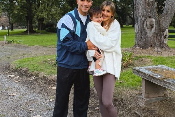 Muri López Benítez, pareja de Lisandro Martínez, mostró su nueva imagen tras una intervención estética