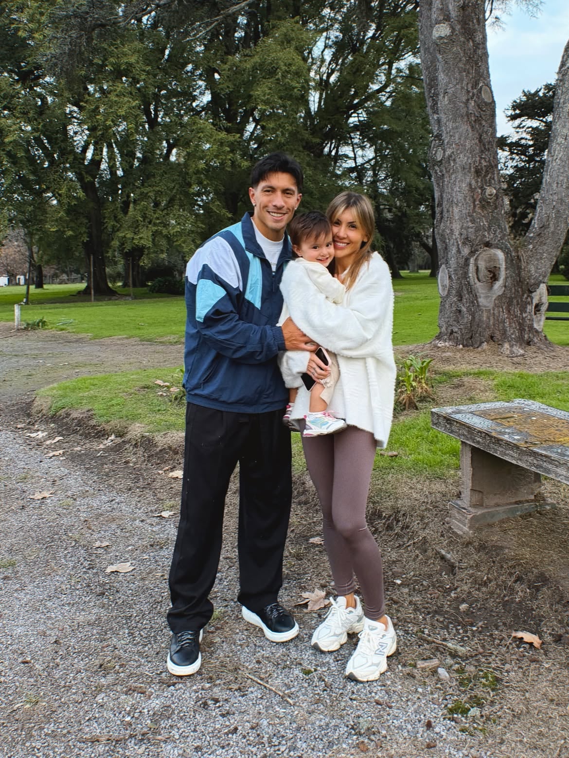 Muri López Benítez, pareja de Lisandro Martínez, mostró su nueva imagen tras una intervención estética