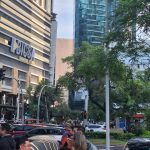 Panameños salen a las calles al sentir los efectos del sismo de 7.4 registrado en Colombia